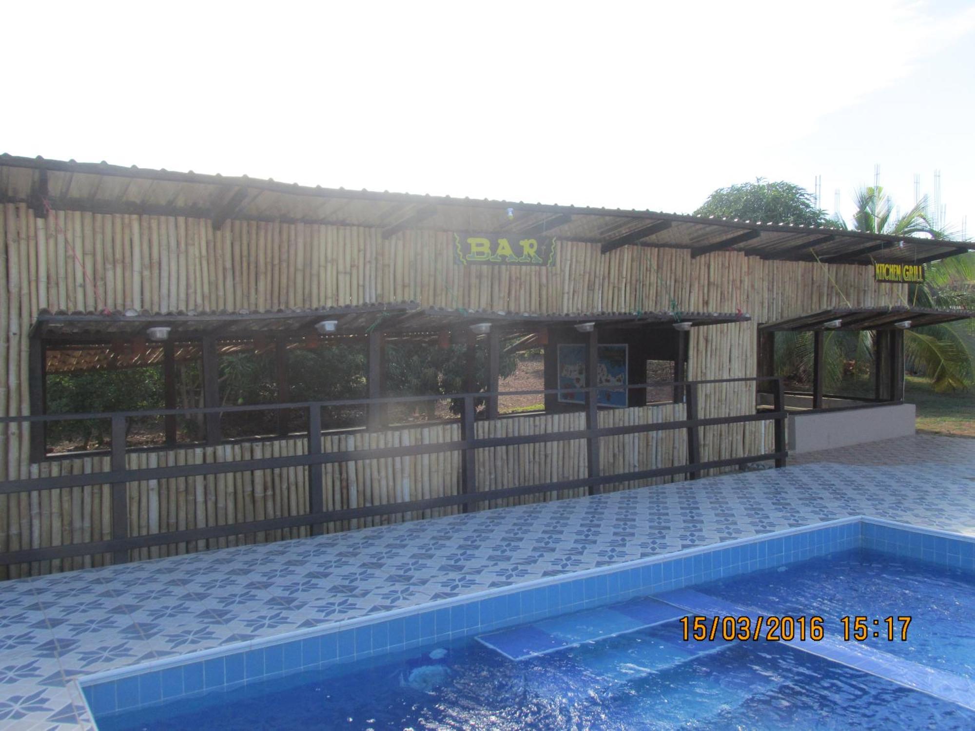 Jamaica Inn Guest House Botianaw Ngoại thất bức ảnh