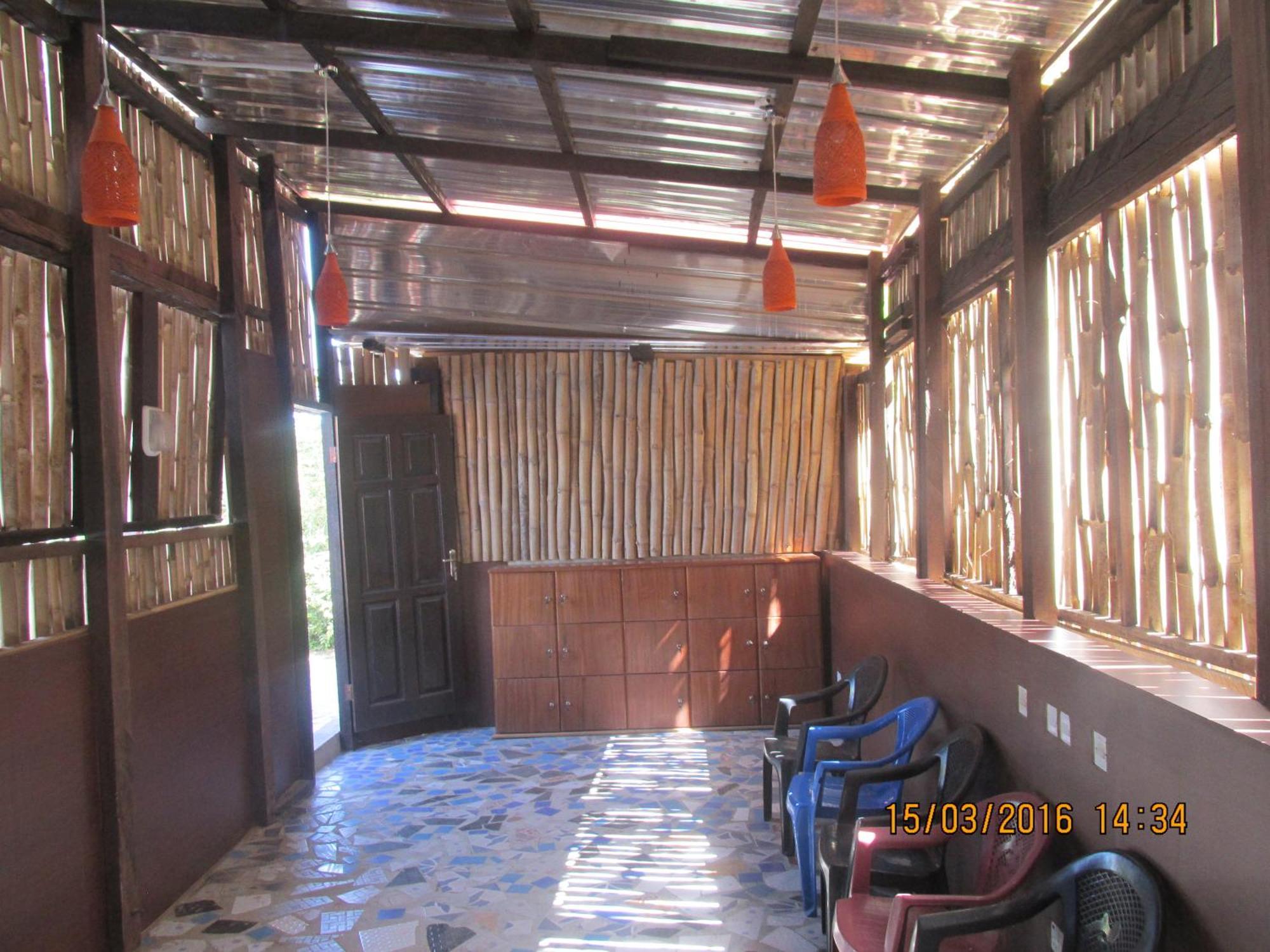 Jamaica Inn Guest House Botianaw Ngoại thất bức ảnh