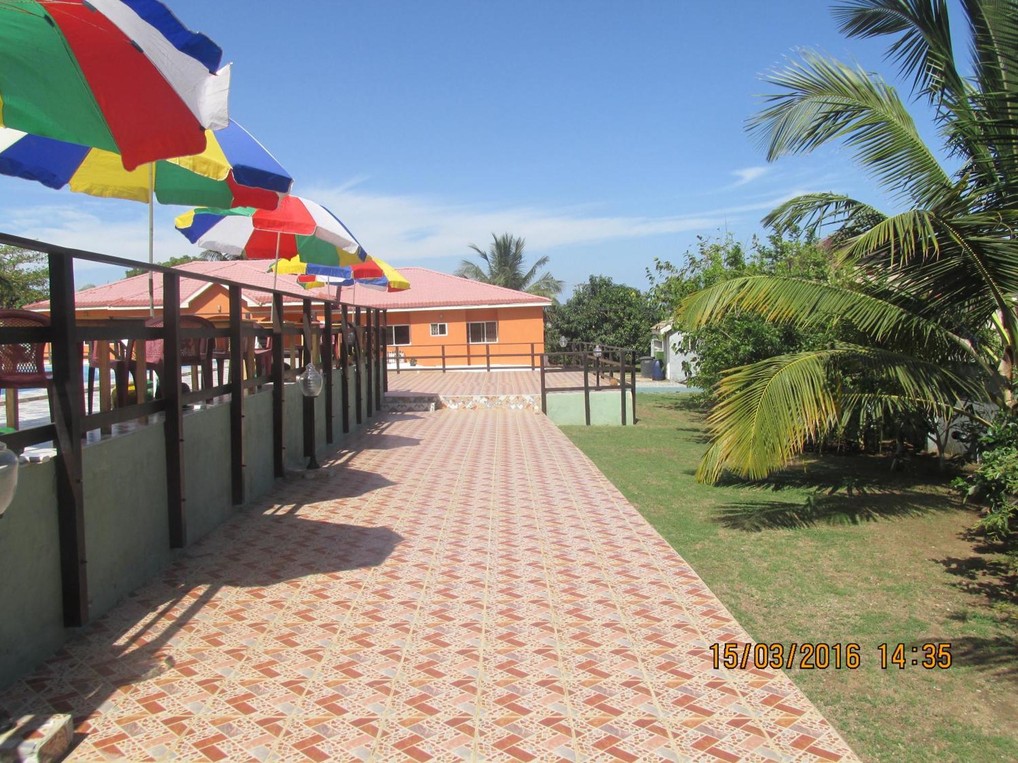 Jamaica Inn Guest House Botianaw Ngoại thất bức ảnh